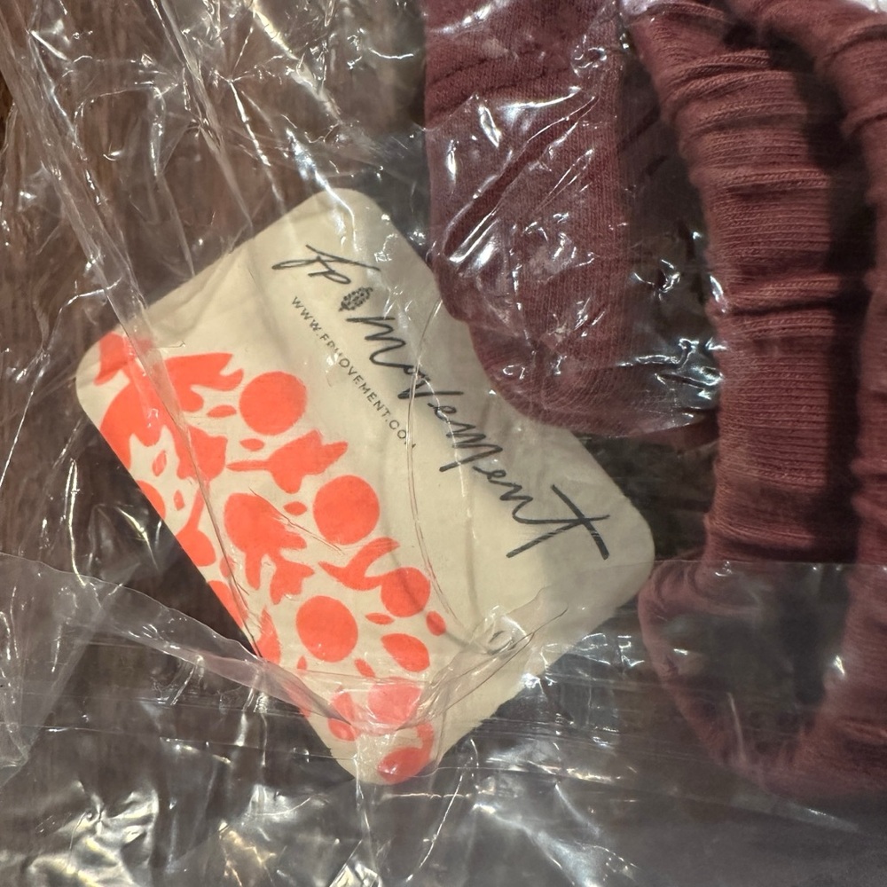 ** SOLD ** FP Movement Hot Shot Crossover SET in Clove / Burgundy Size XS - Picture 6 of 9